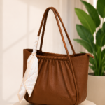AURA TOTE – Elegant Brown